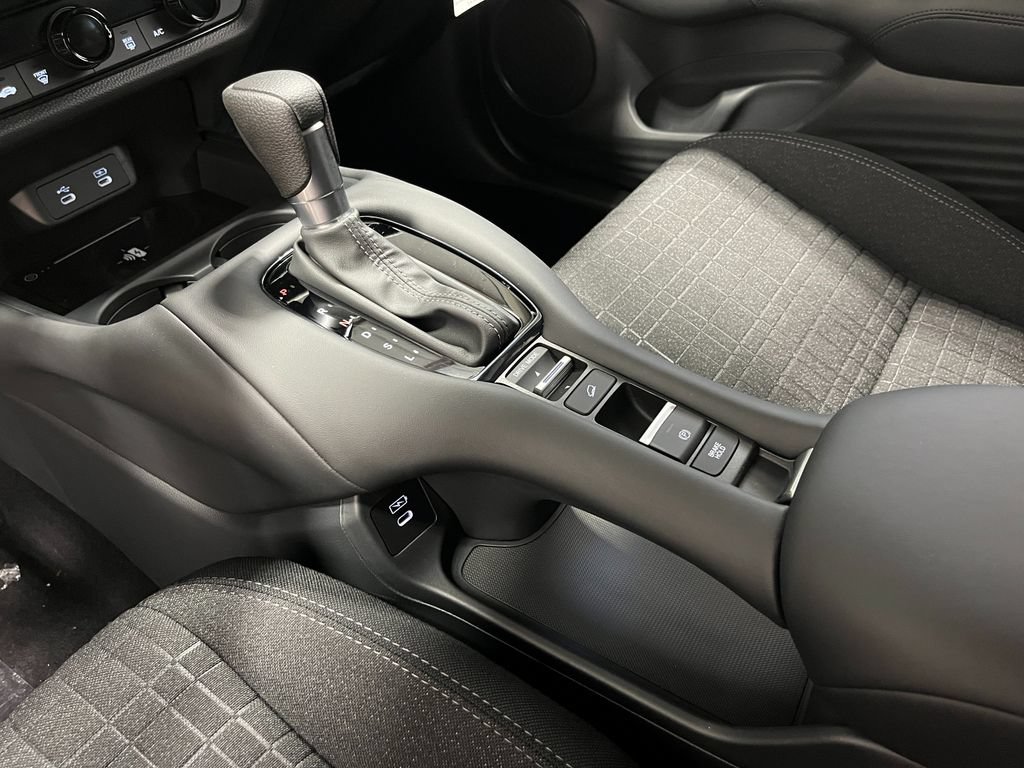 New 2027 Honda HR-V LX image 14