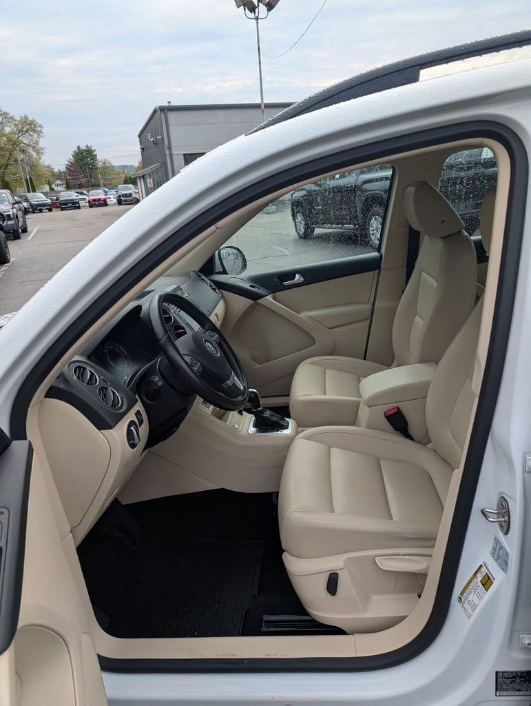 Used 2017 Volkswagen Tiguan S AWD/4WD image 13