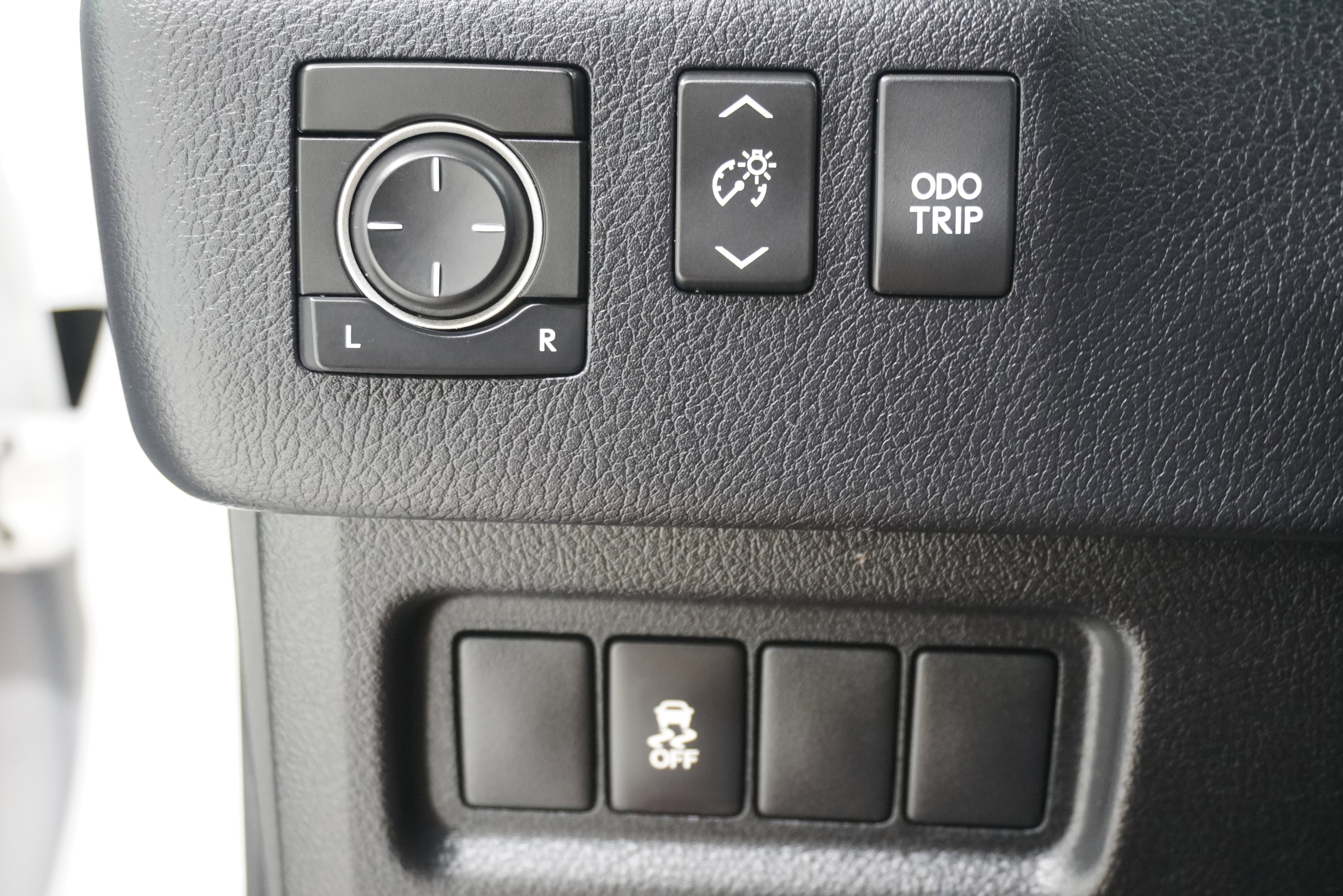 Used 2014 Lexus GX 460 AWD/4WD image 28