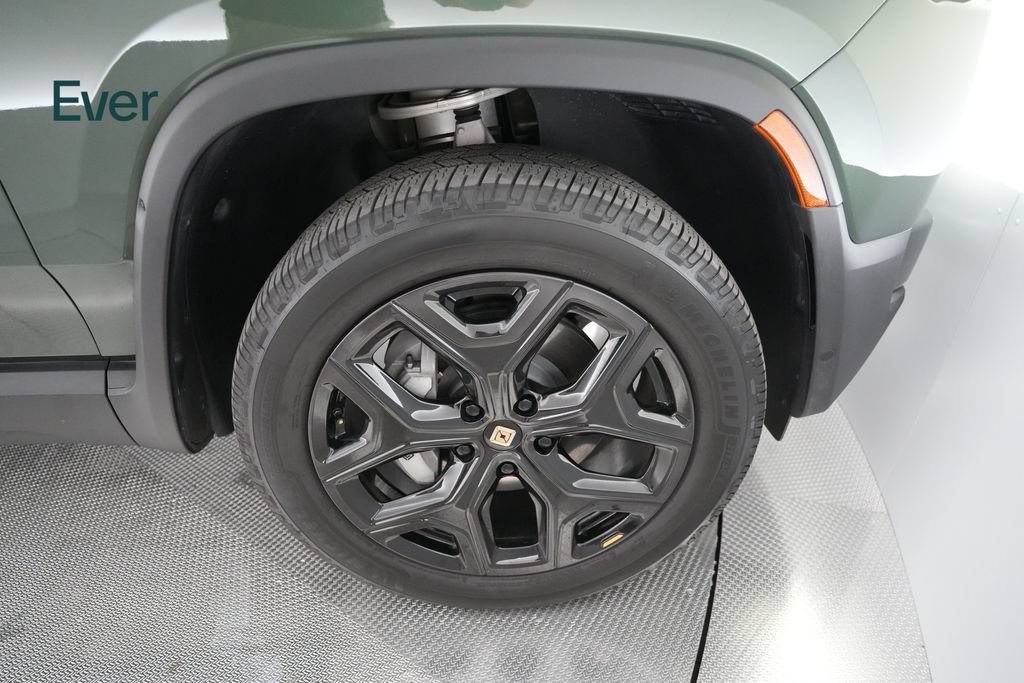 Used 2023 Rivian R1T Adventure Dual AWD/4WD image 17