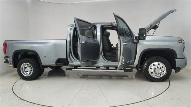 Used 2024 Chevrolet Silverado 3500 High Country image 71
