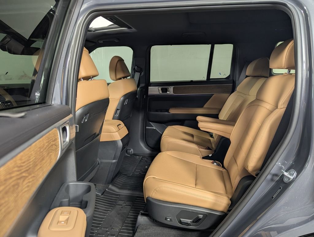 New 2026 Hyundai Santa Fe Limited FWD image 24