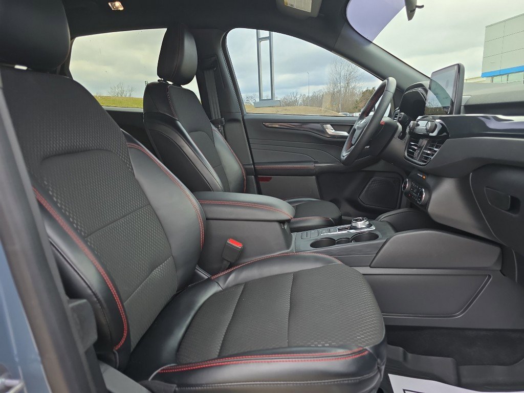 Used 2024 Ford Escape ST-Line w/ Equipment Group 301A image 14