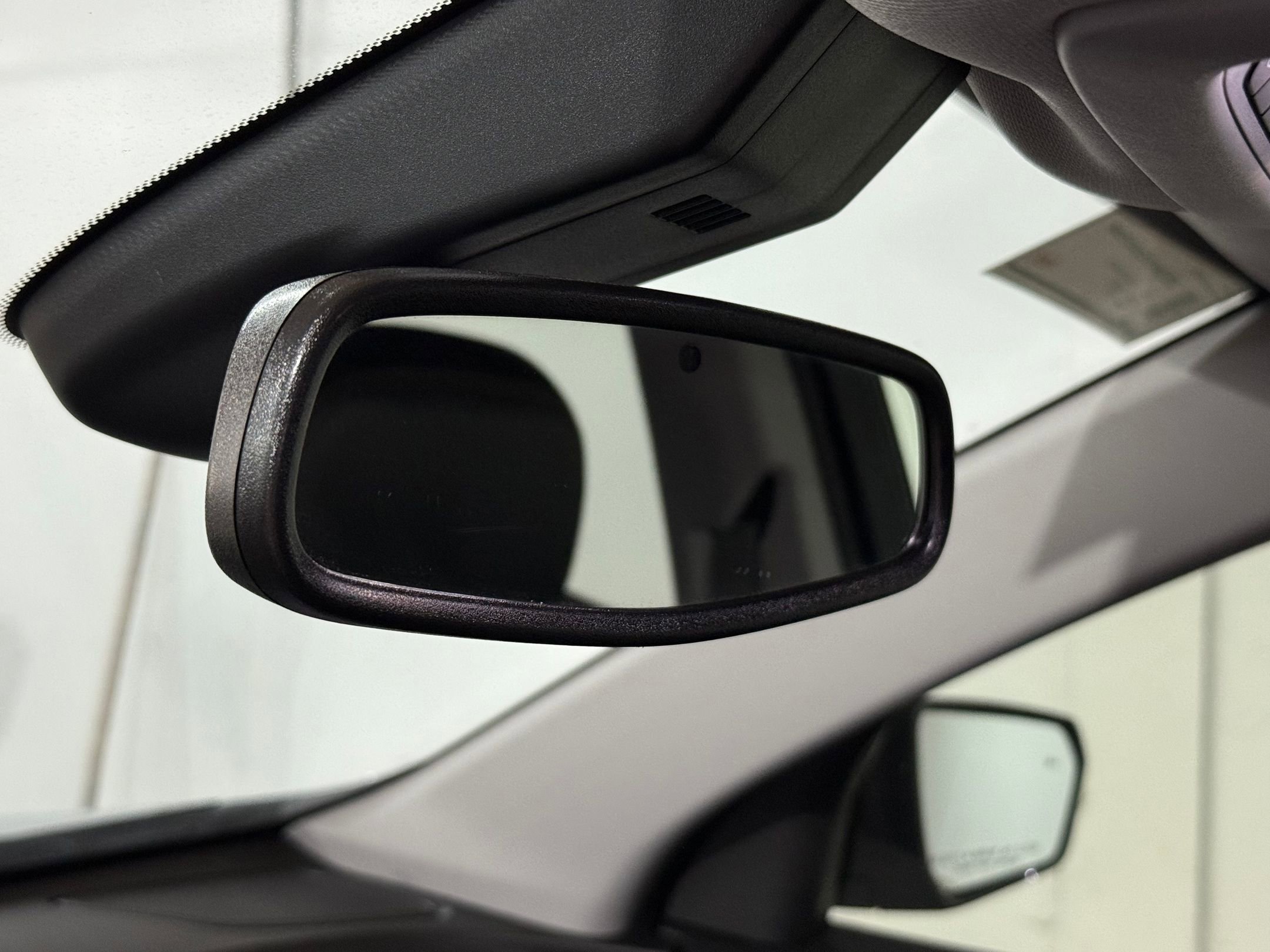 Used 2020 Chevrolet Equinox Premier image 19