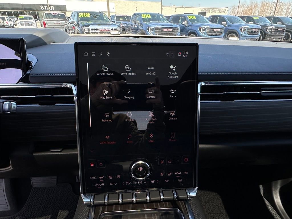 Used 2025 GMC Sierra EV Denali image 31