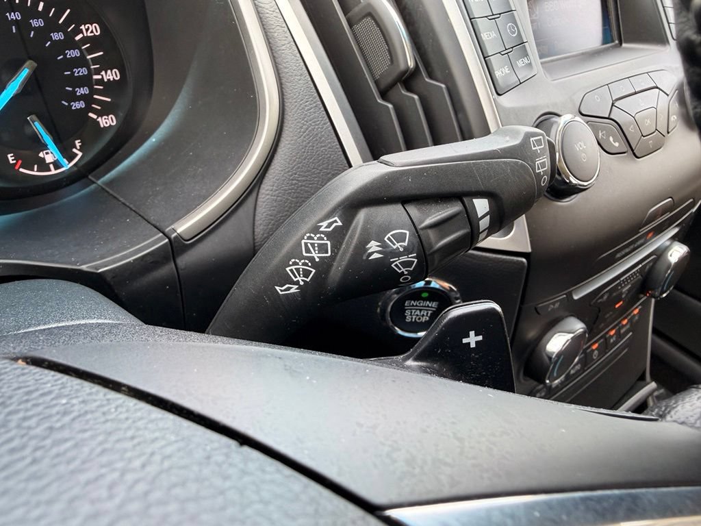 Used 2015 Ford Edge SEL FWD image 18