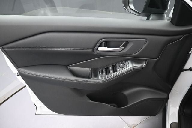 New 2026 Nissan Rogue Dark Armor AWD/4WD image 23