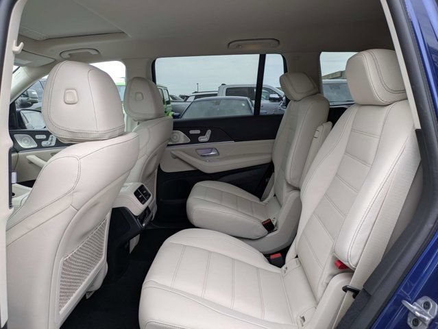Used 2022 Mercedes-Benz GLS 450 4MATIC image 15