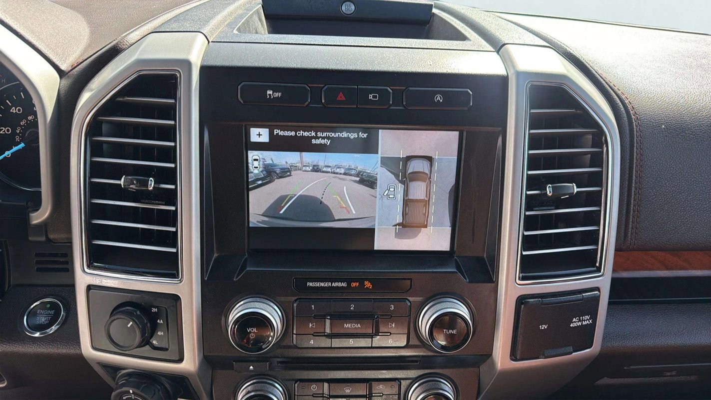Used 2018 Ford F150 King Ranch w/ Equipment Group 601A Luxury AWD/4WD image 14