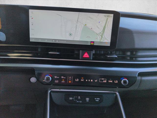 Used 2025 Kia Carnival image 15