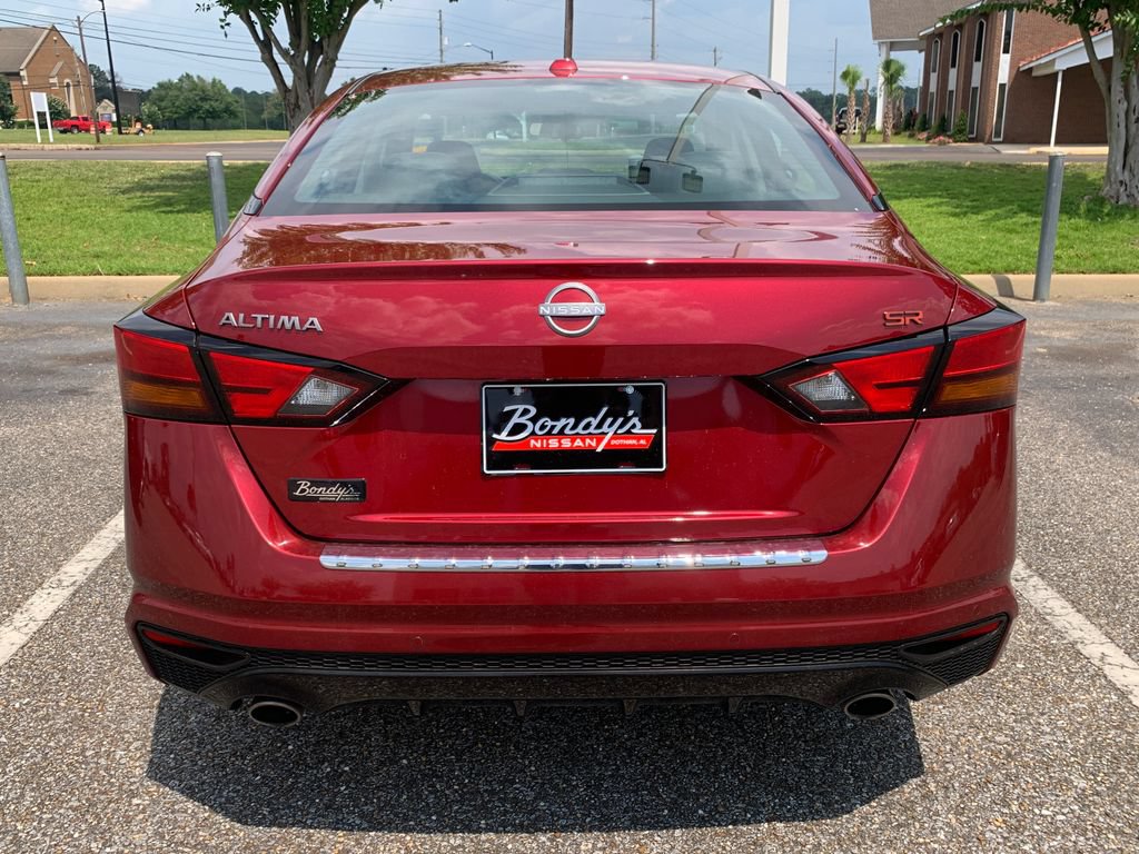 Used 2023 Nissan Altima 2.5 SR FWD image 4