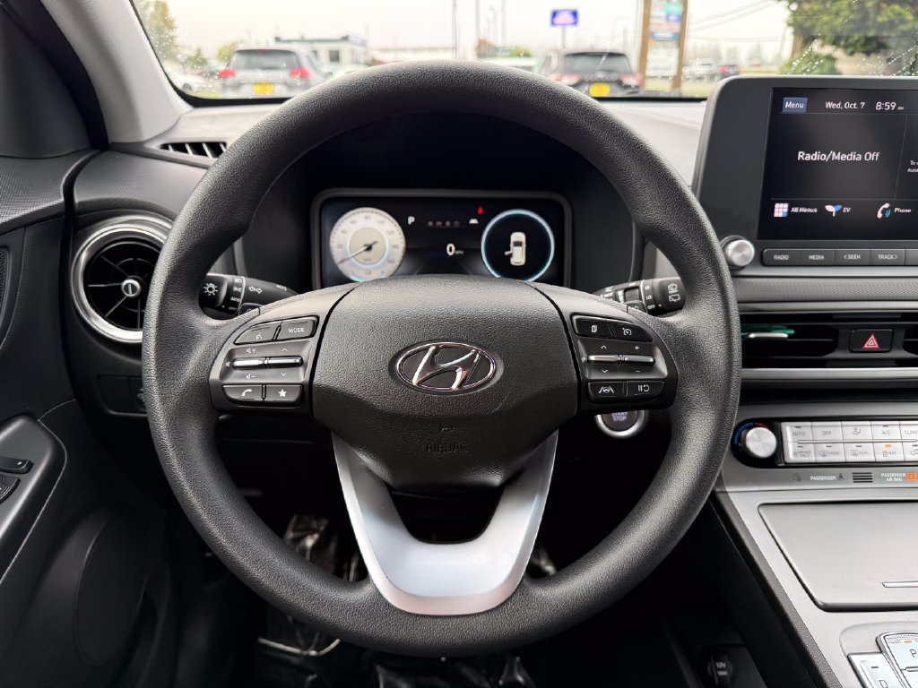 Used 2023 Hyundai Kona SE FWD image 23