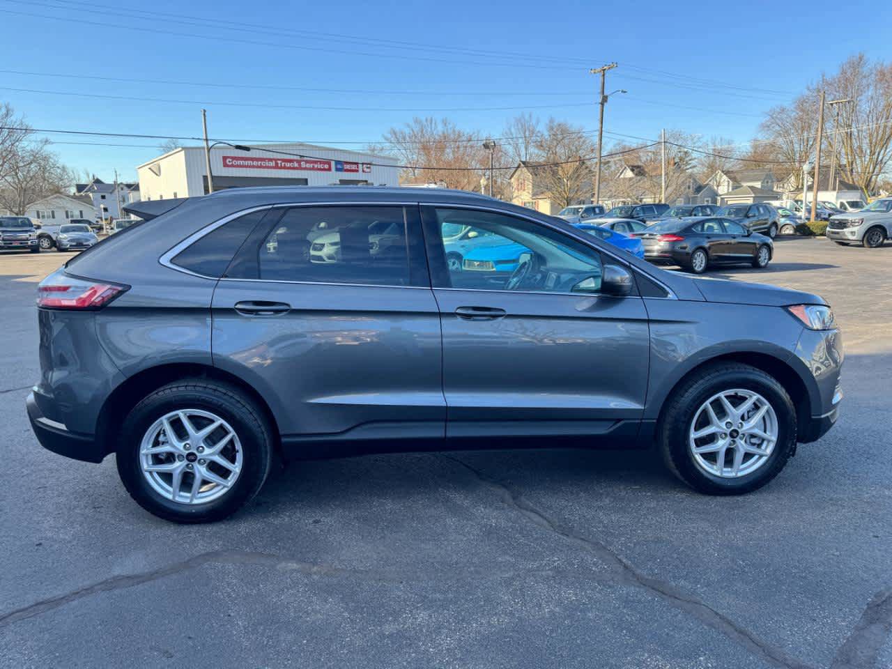 Used 2024 Ford Edge SEL w/ Convenience Package AWD/4WD image 17