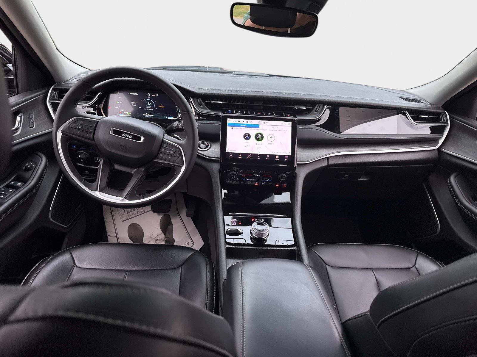Used 2024 Jeep Grand Cherokee Limited 4xe image 16