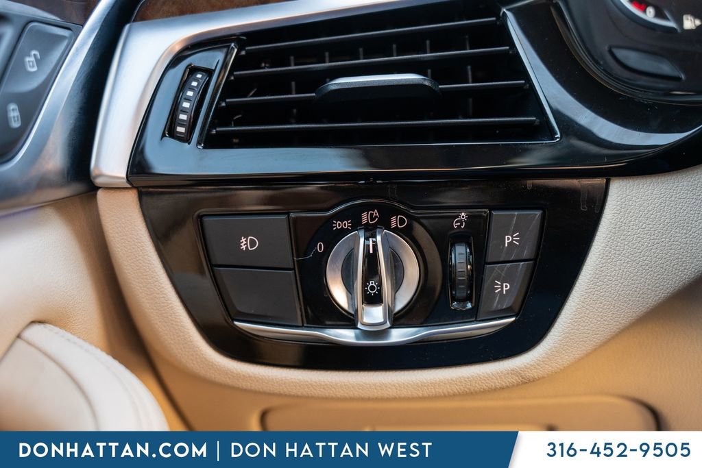 Used 2018 BMW 530e image 14