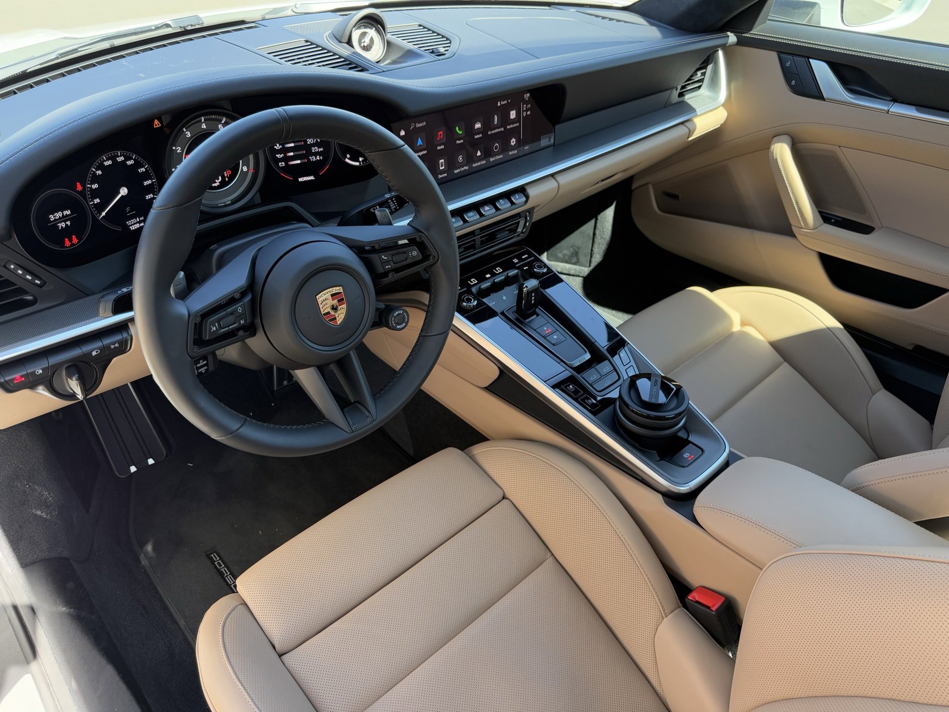 Certified 2024 Porsche 911 Turbo image 4