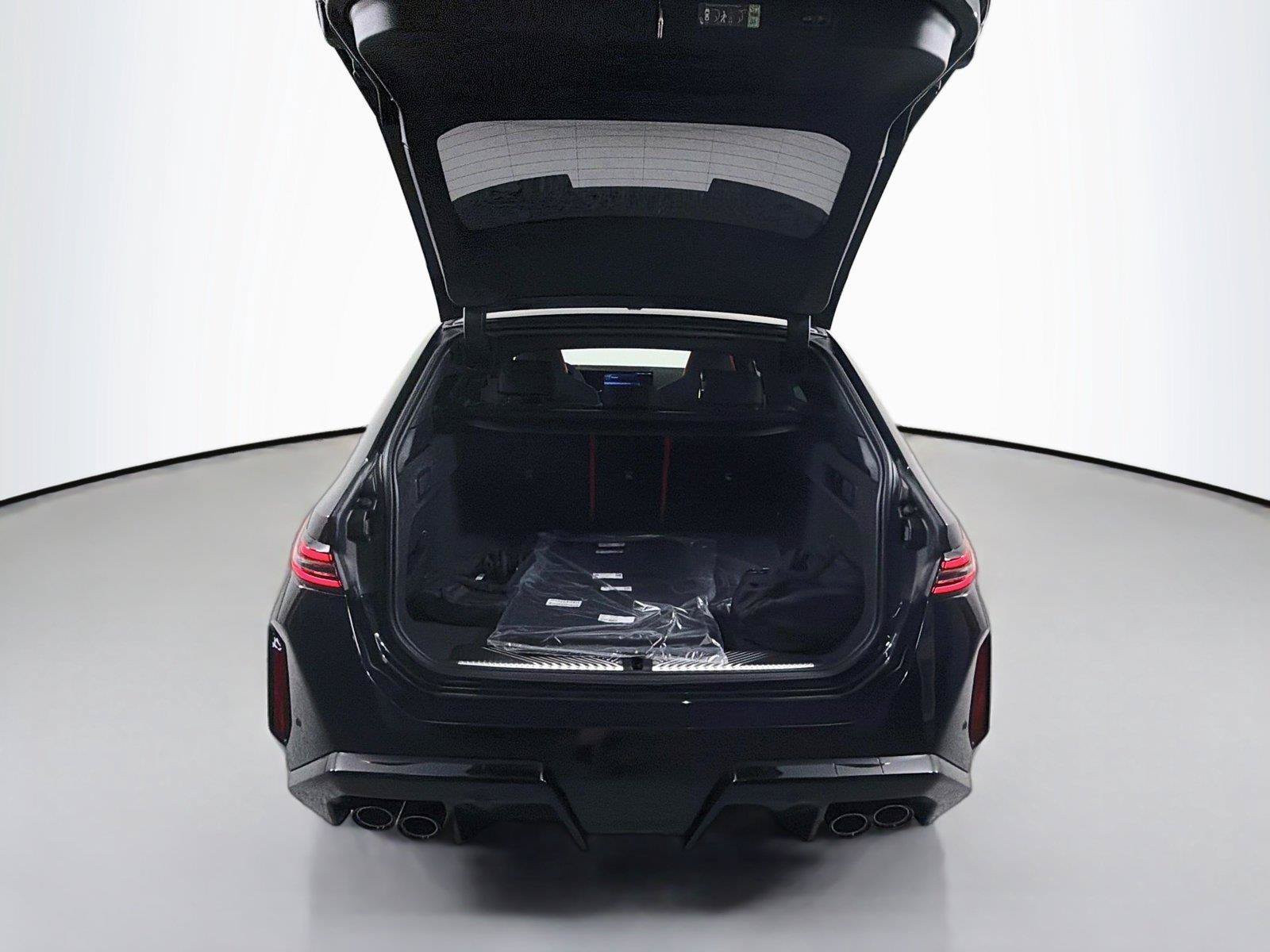 New 2027 BMW M5 Touring AWD/4WD image 28