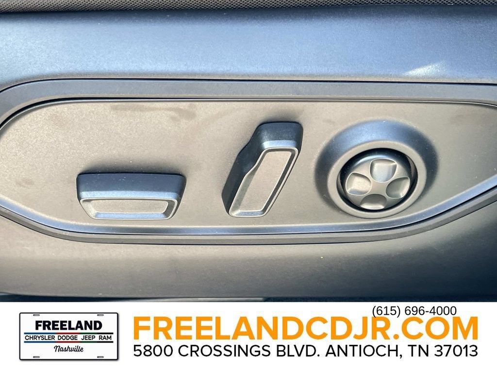 New 2026 Jeep Grand Cherokee Limited w/ Limited Altitude Package AWD/4WD image 22