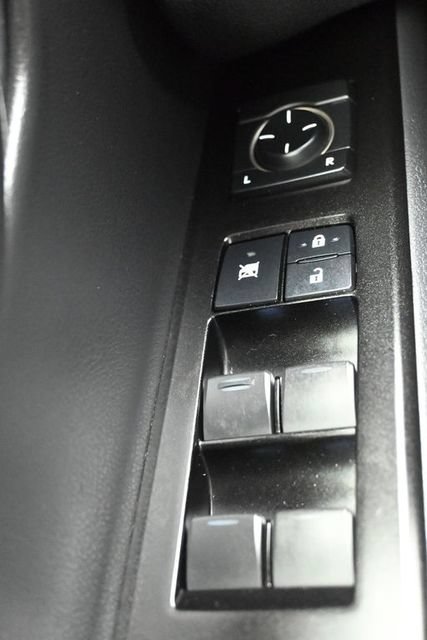 Used 2019 Lexus UX 200 w/ Premium Package FWD image 31