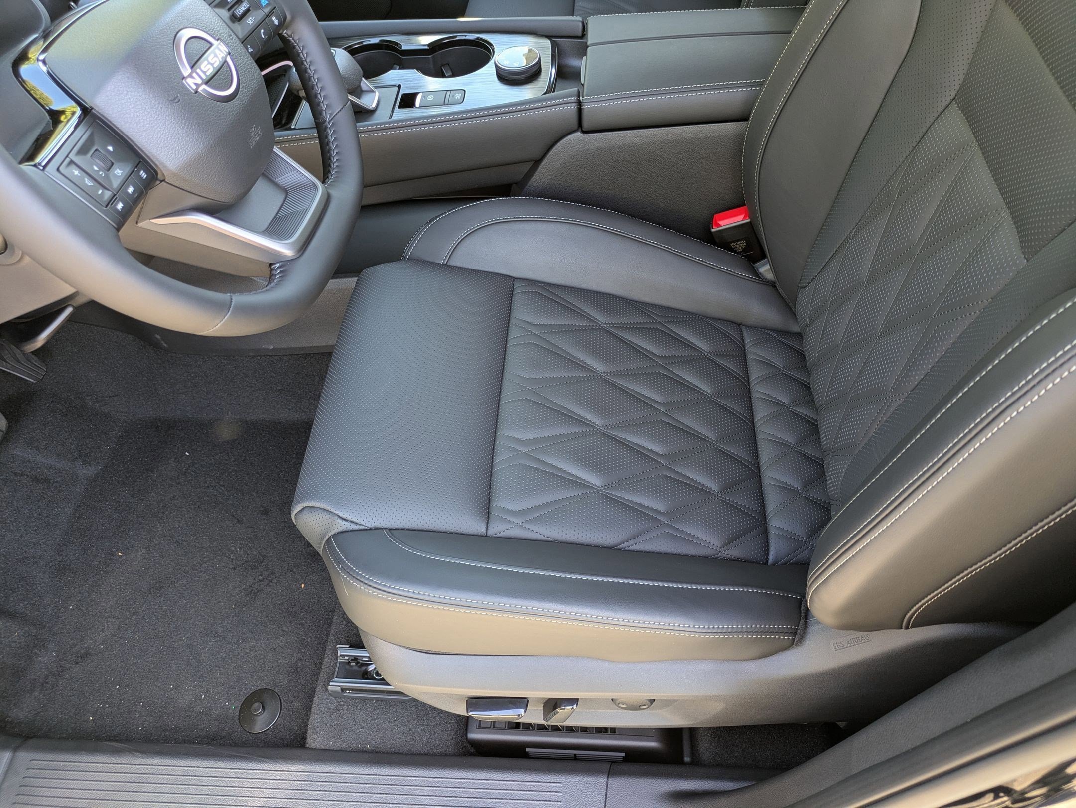 New 2026 Nissan Rogue Platinum w/ Platinum Premium Package image 4