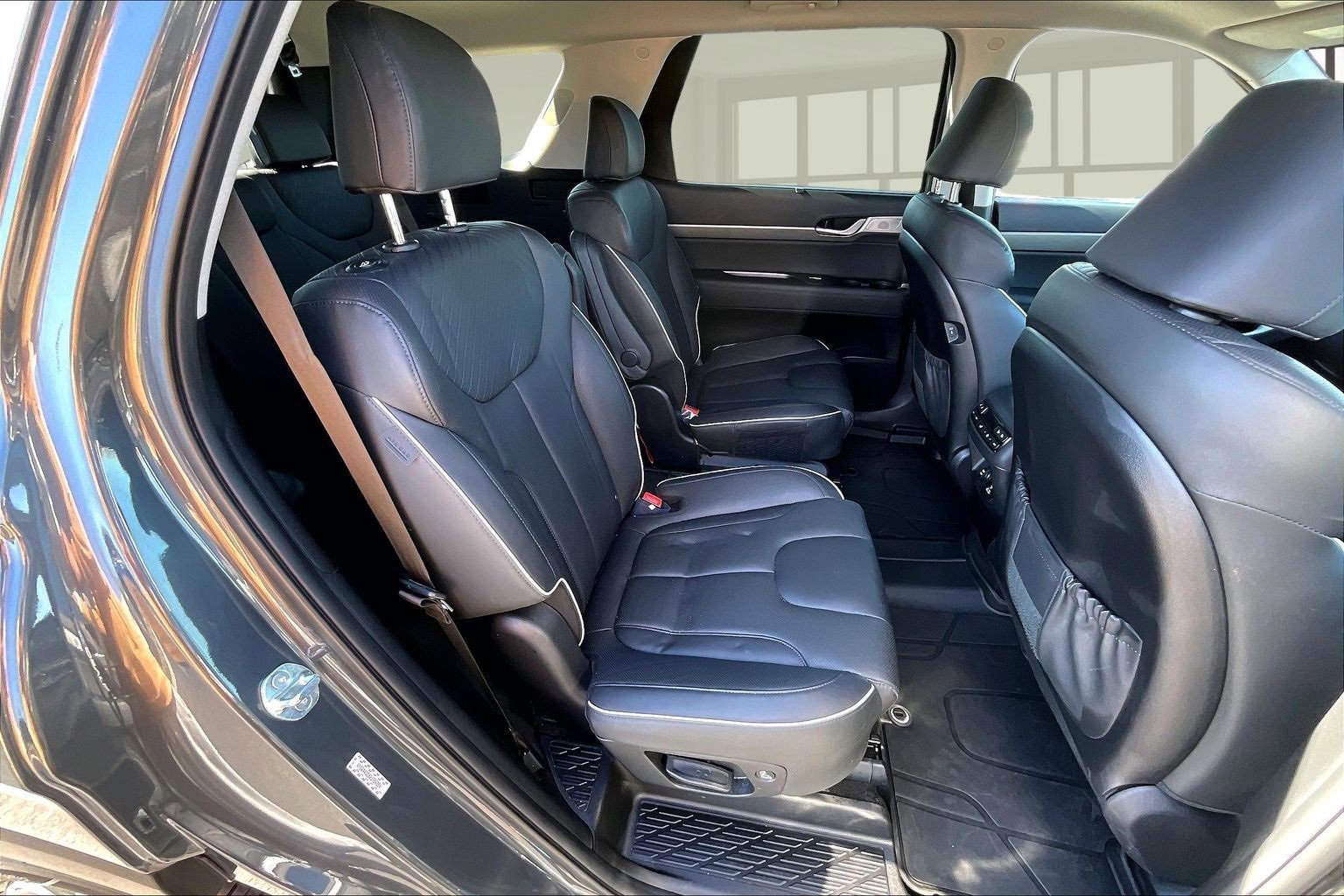 Used 2024 Hyundai Palisade SEL w/ Premium Package image 24