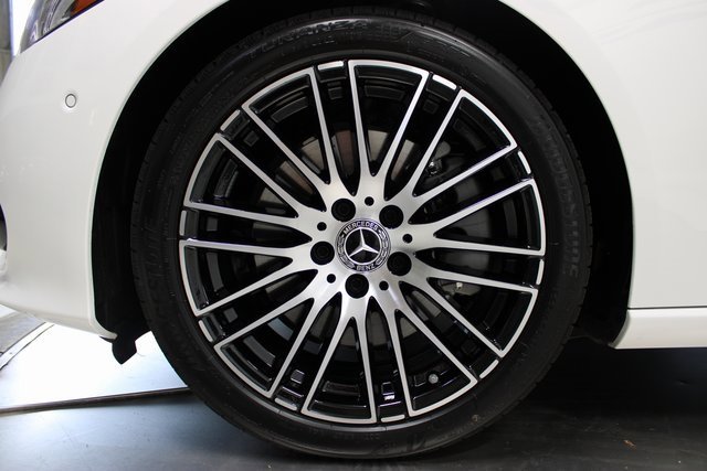 Used 2024 Mercedes-Benz C 300 4MATIC Sedan w/ Exclusive Trim Package image 33