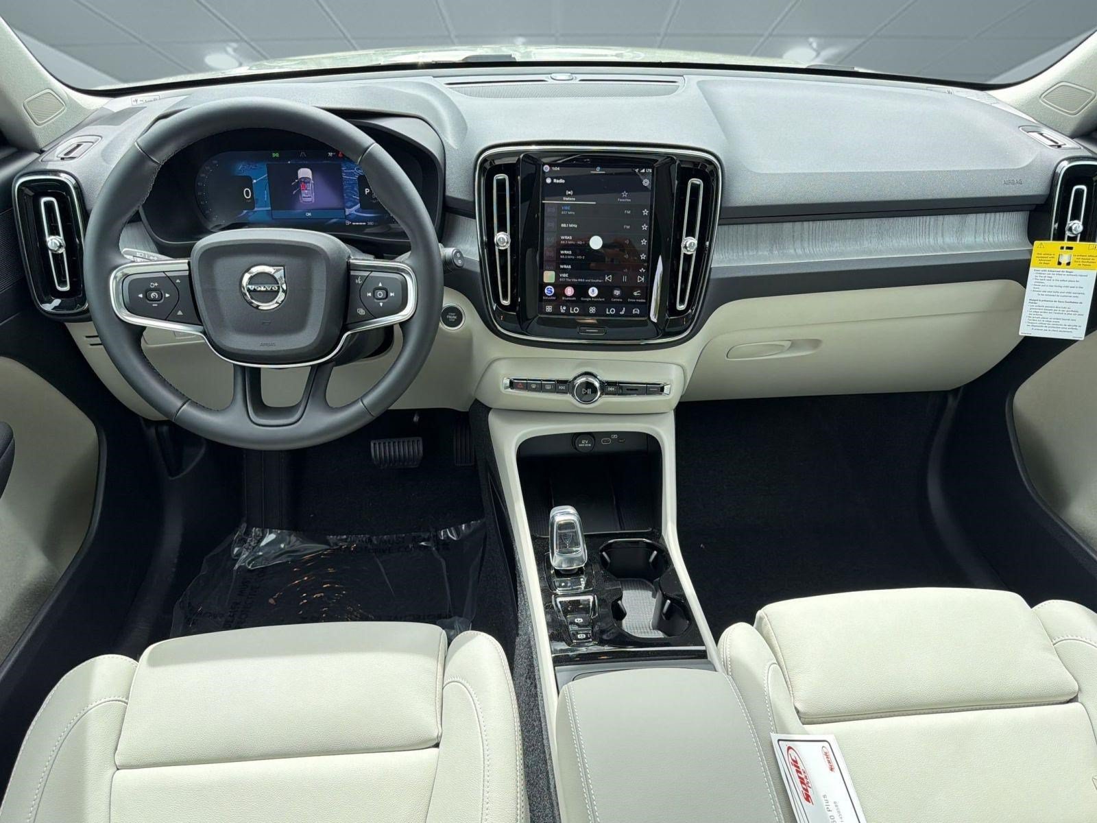 New 2026 Volvo XC40 B5 Plus w/ Protection Package Premier AWD/4WD image 23