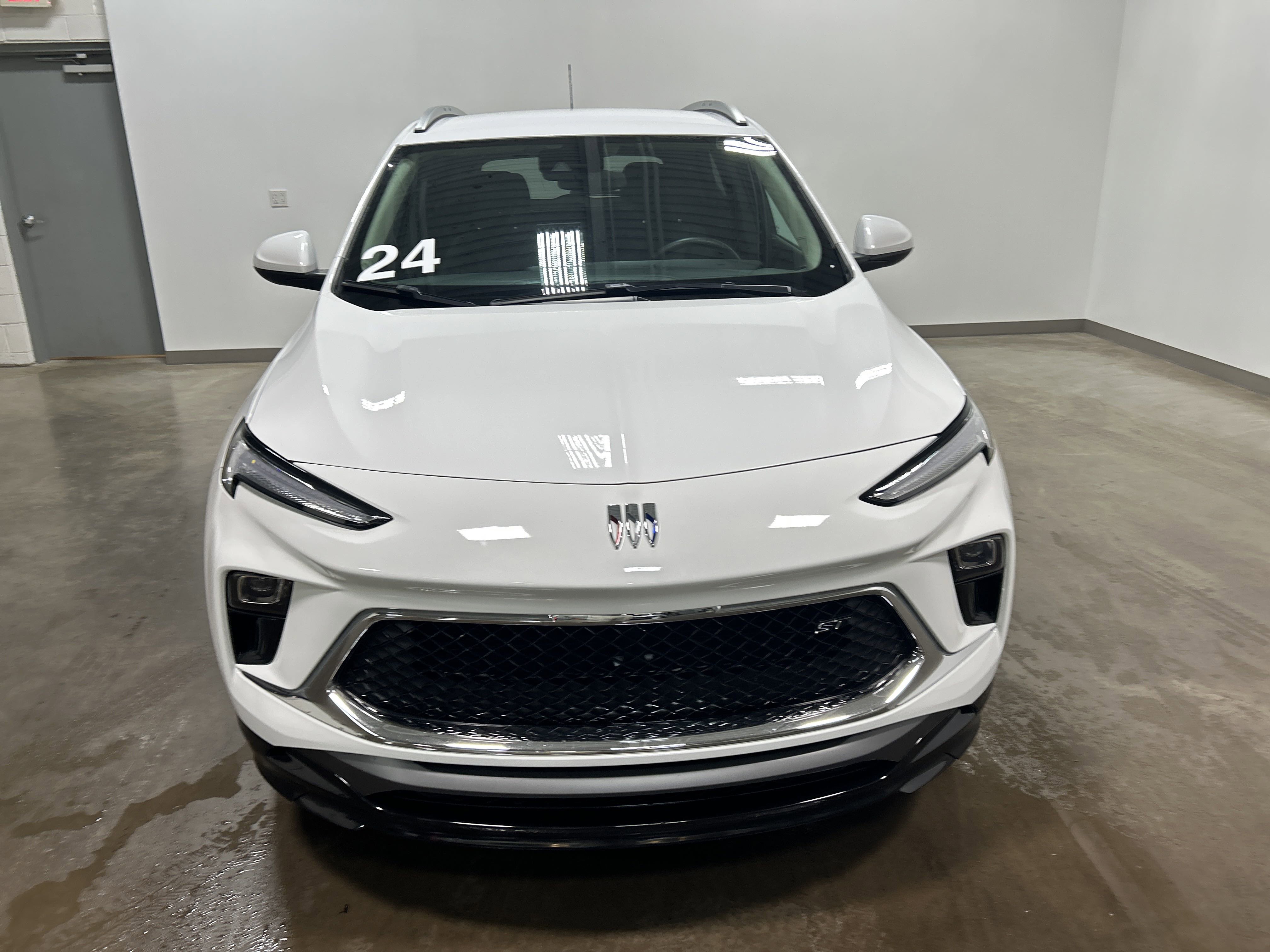 Used 2024 Buick Encore GX Sport Touring image 34