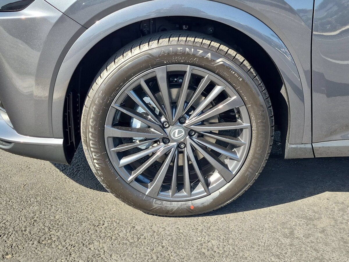 New 2026 Lexus RX 350h AWD/4WD image 9