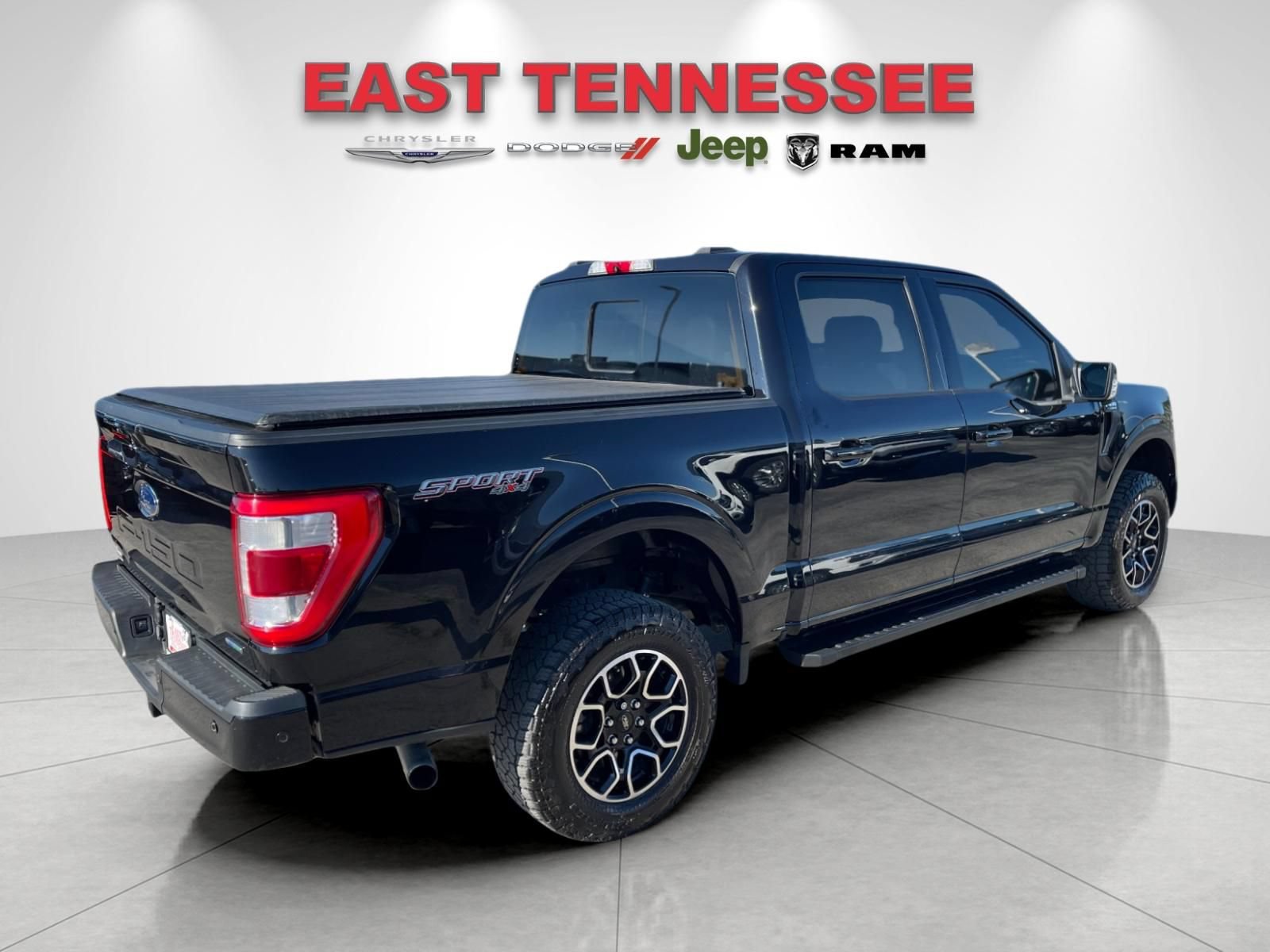 Used 2021 Ford F150 Lariat w/ Equipment Group 502A High AWD/4WD image 3