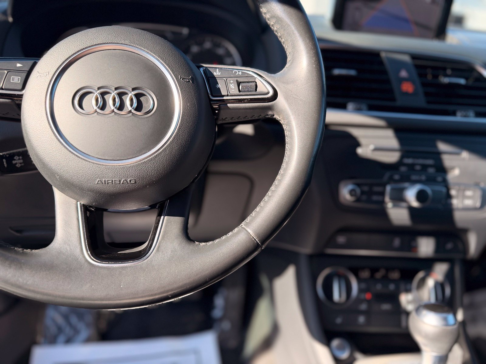 Used 2018 Audi Q3 2.0T Premium Plus w/ Premium Plus Package AWD/4WD image 20