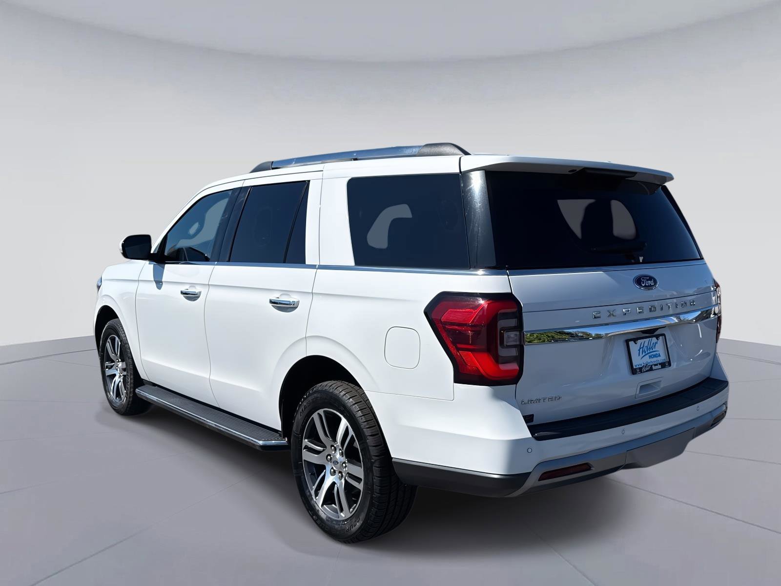 Used 2023 Ford Expedition Limited image 6