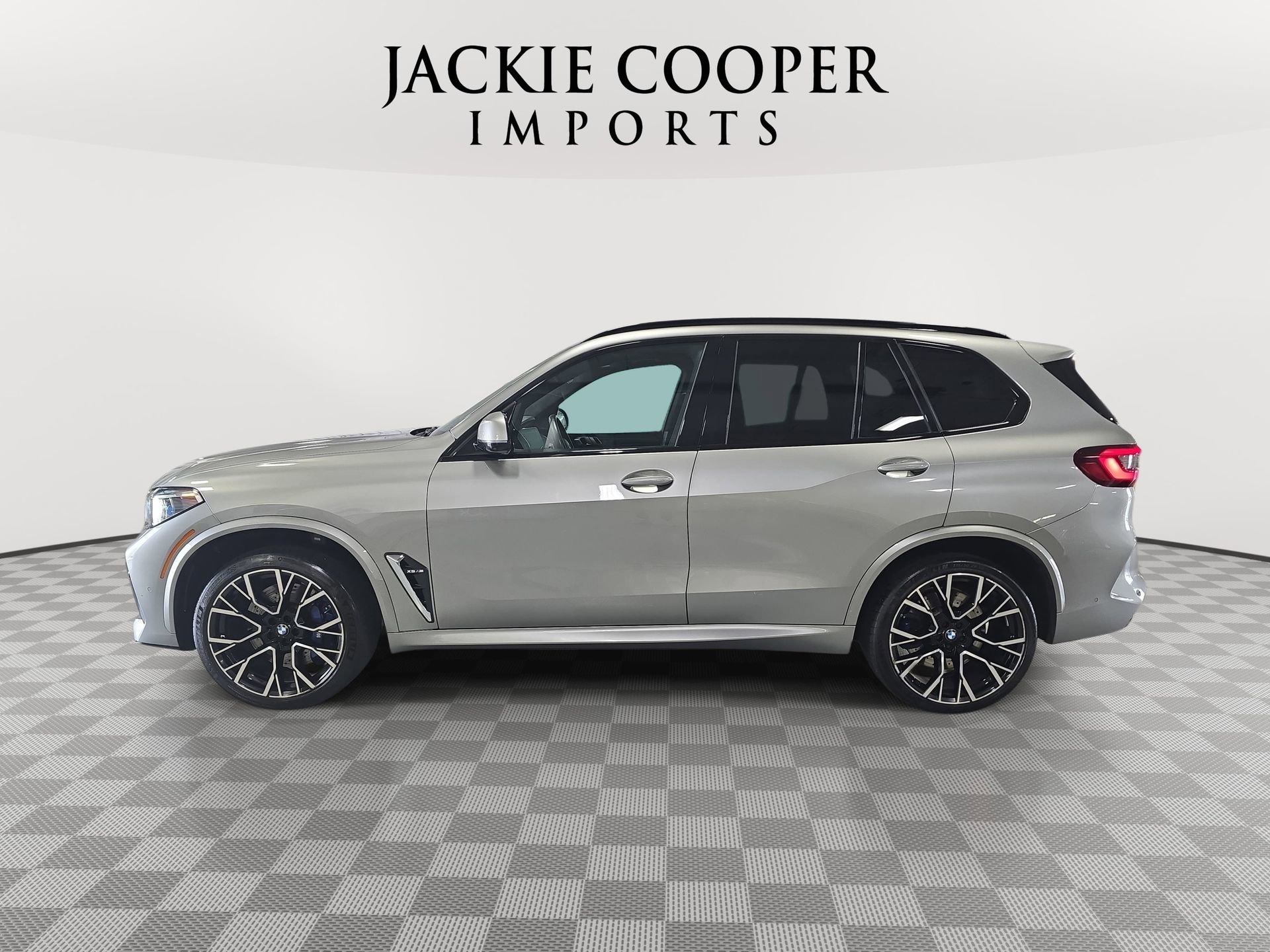 Used 2023 BMW X5 M w/ Executive Package AWD/4WD image 8