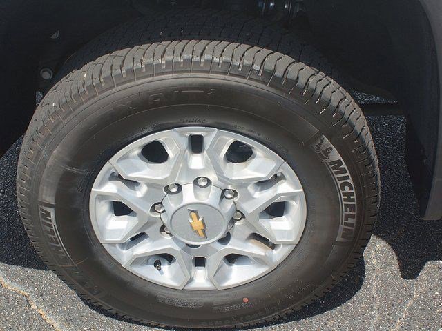 New 2025 Chevrolet Silverado 3500 LTZ w/ LTZ Convenience Package RWD image 23