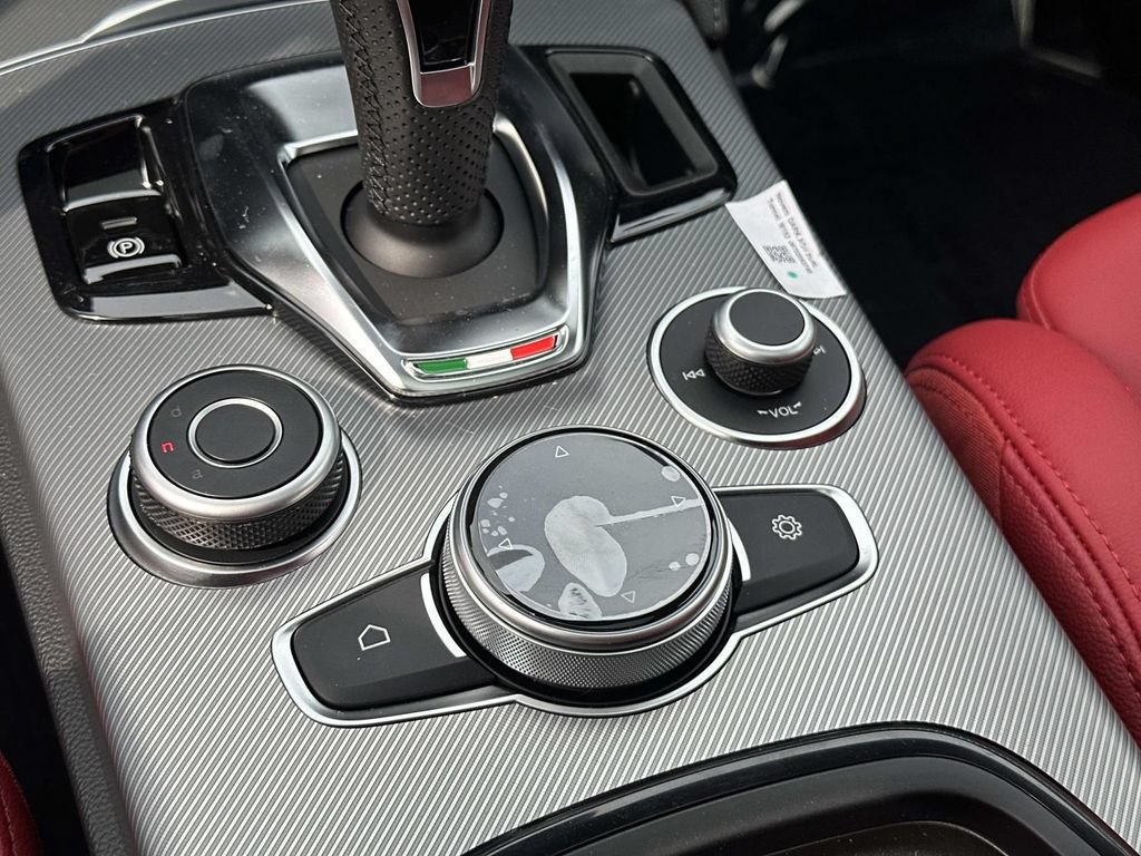New 2026 Alfa Romeo Stelvio Sprint AWD/4WD image 27