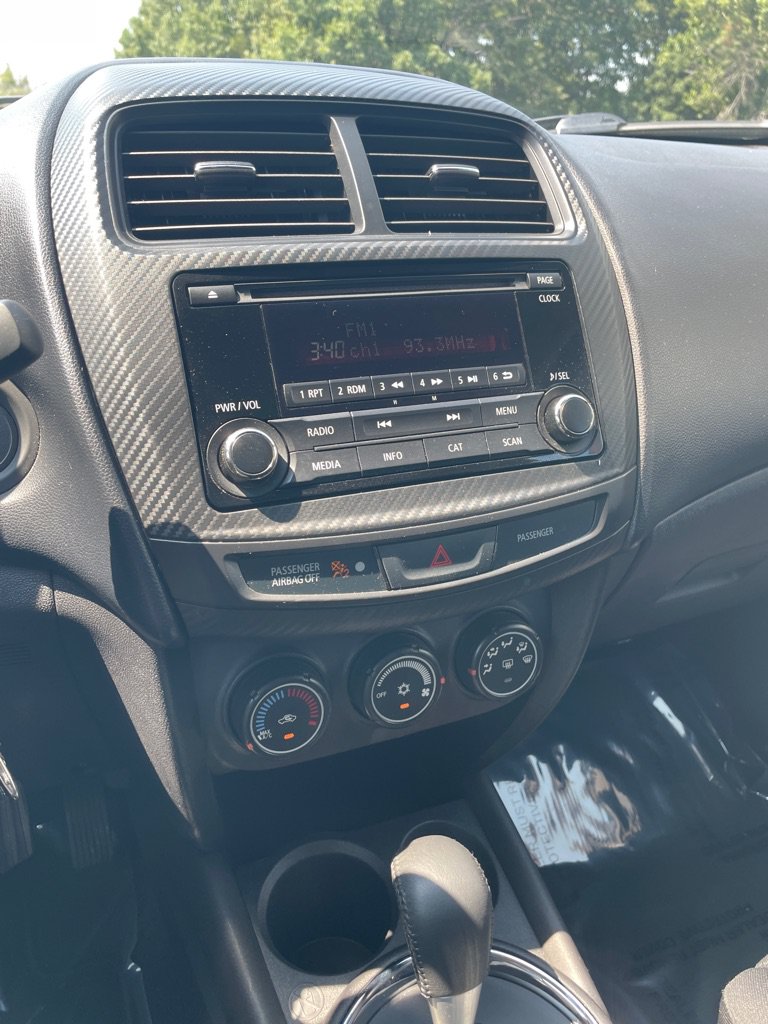 Used 2015 Mitsubishi Outlander Sport ES FWD image 13