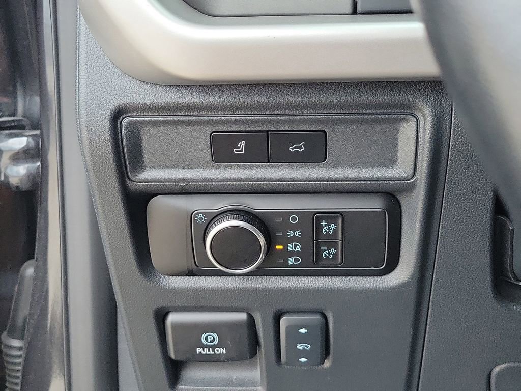 Used 2024 Ford Expedition Max XLT image 25