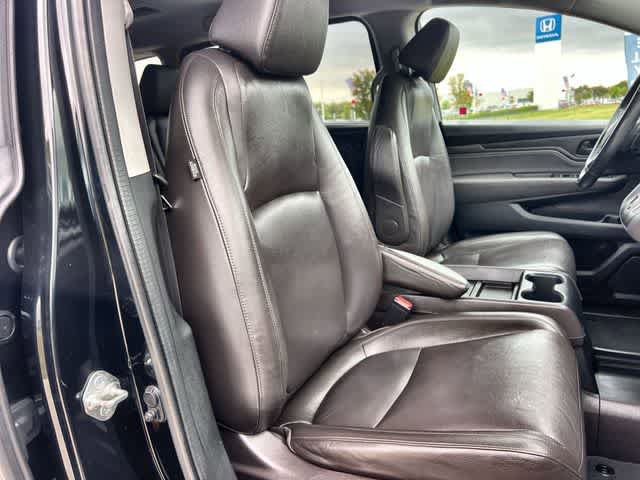 Certified 2018 Honda Odyssey Touring image 12
