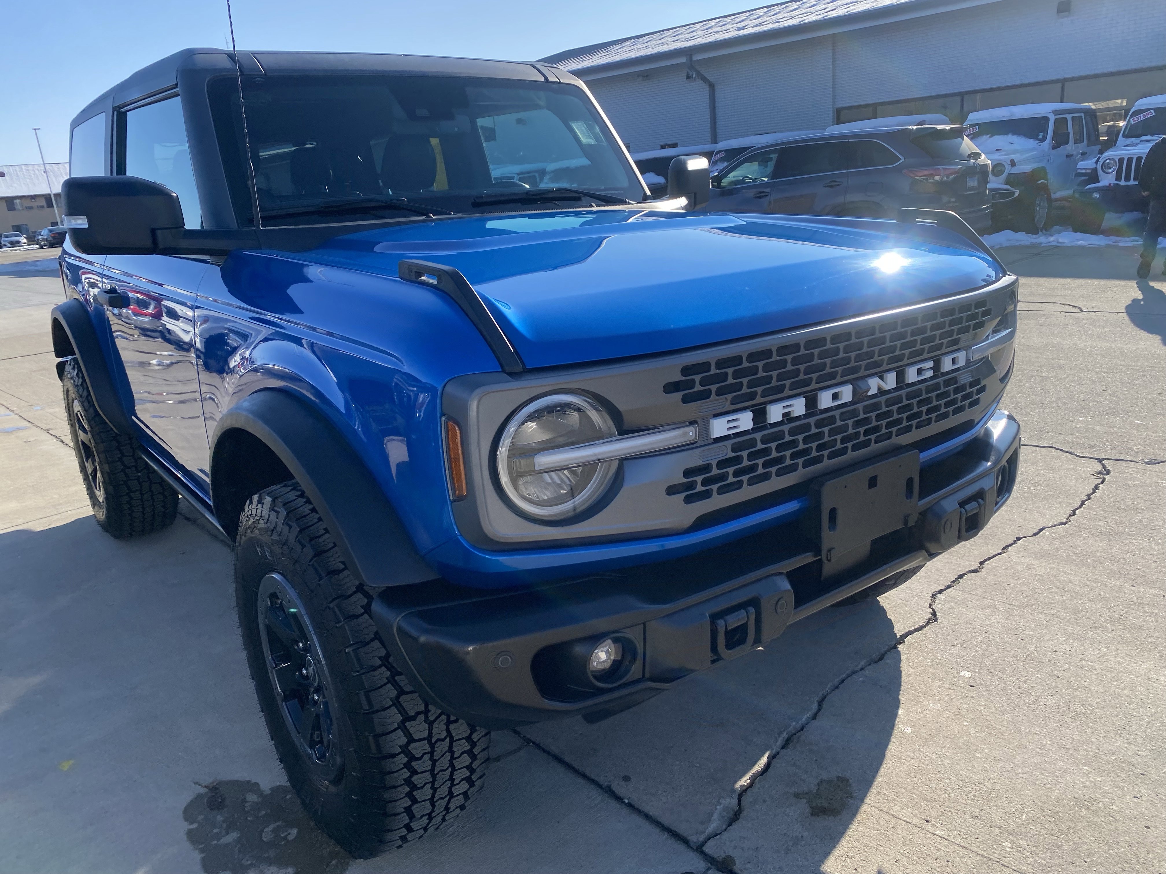 Used 2023 Ford Bronco Badlands image 3