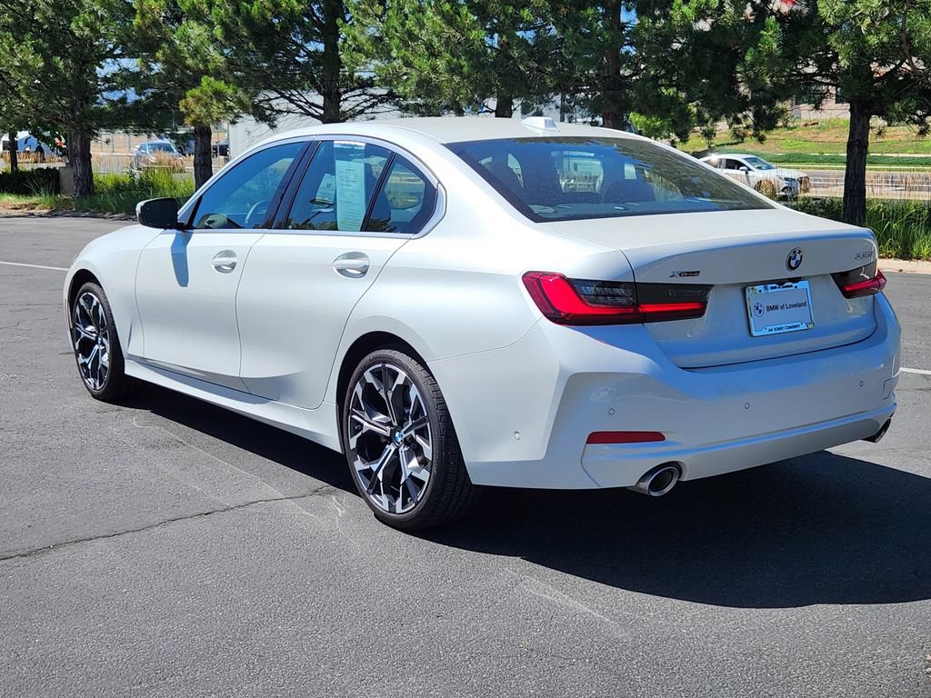 Used 2025 BMW 330i xDrive Sedan AWD/4WD image 3