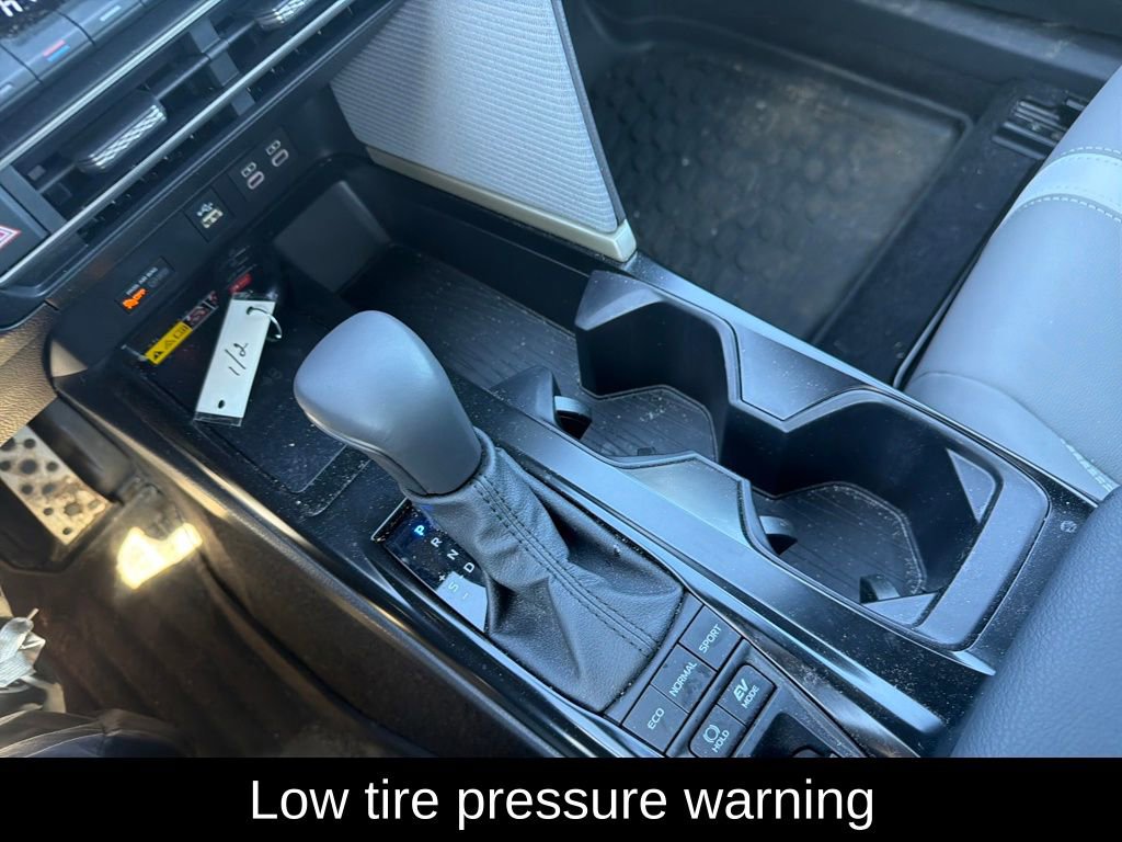 Used 2026 Toyota Camry SE w/ Convenience Package image 21