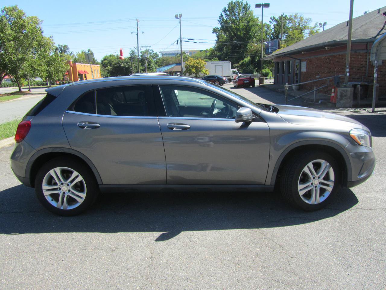 Used 2016 Mercedes-Benz GLA 250 4MATIC image 11