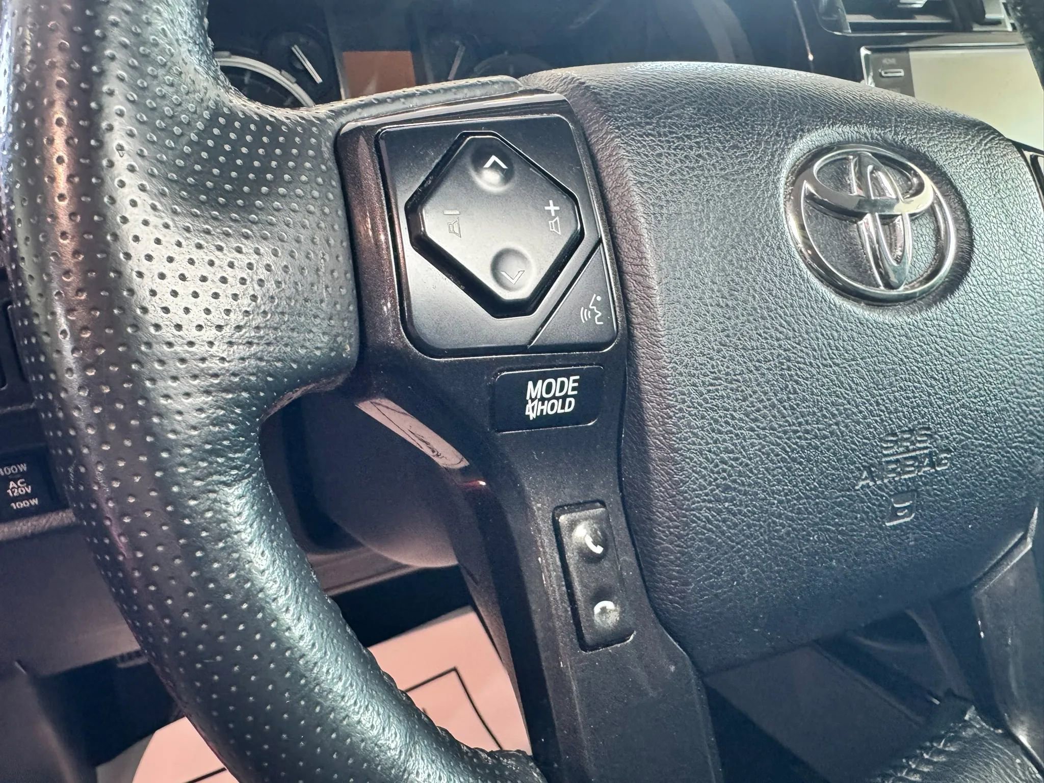Used 2024 Toyota 4Runner TRD Off-Road Premium w/ Moonroof Package AWD/4WD image 24