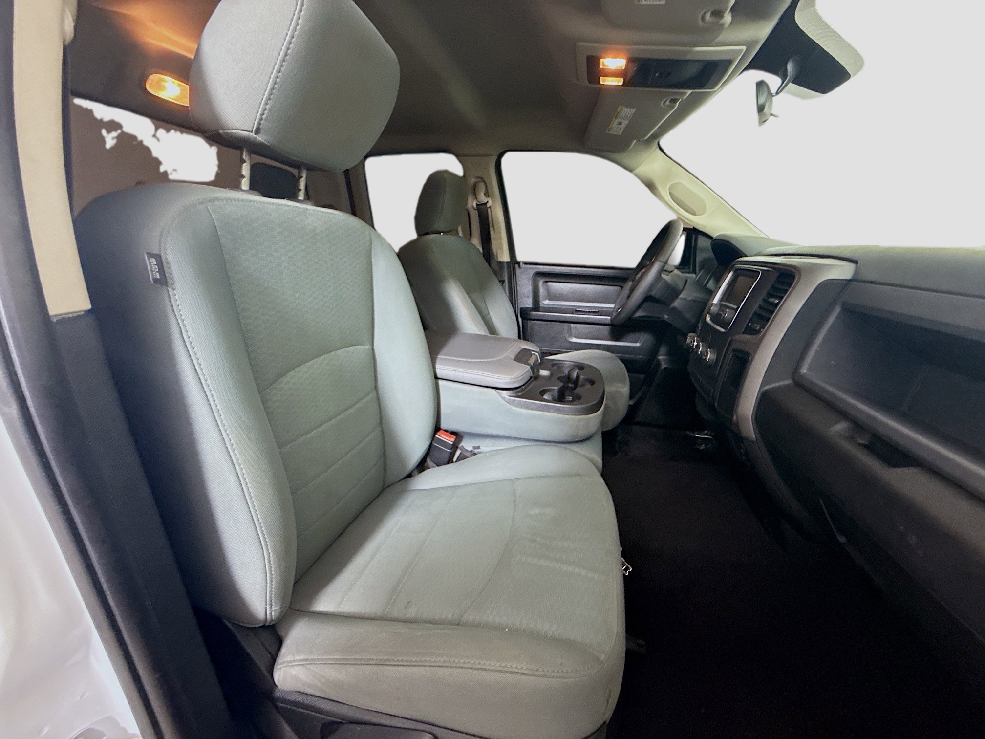 Used 2018 RAM 1500 Express image 28