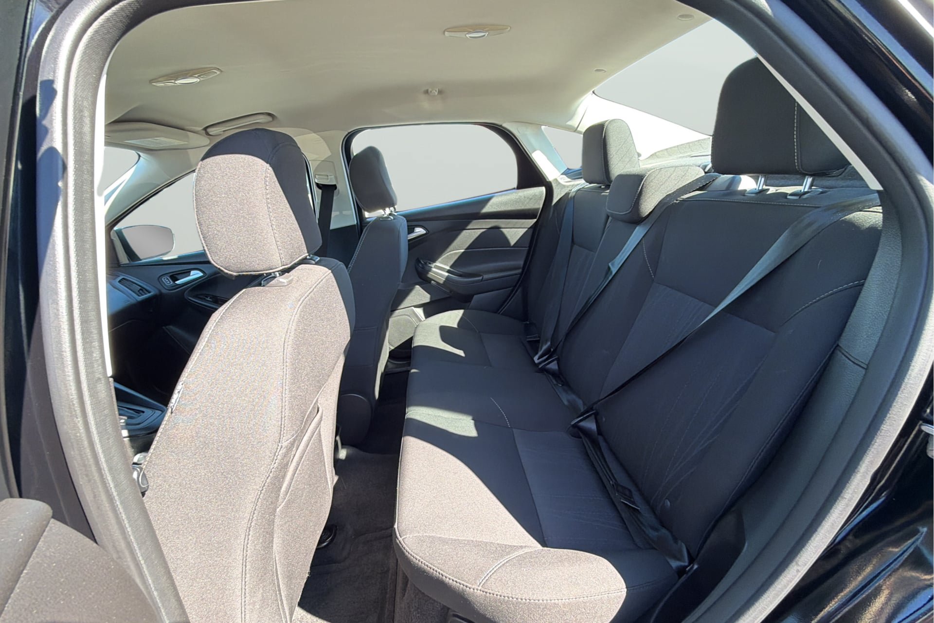 Used 2017 Ford Focus SE FWD image 33