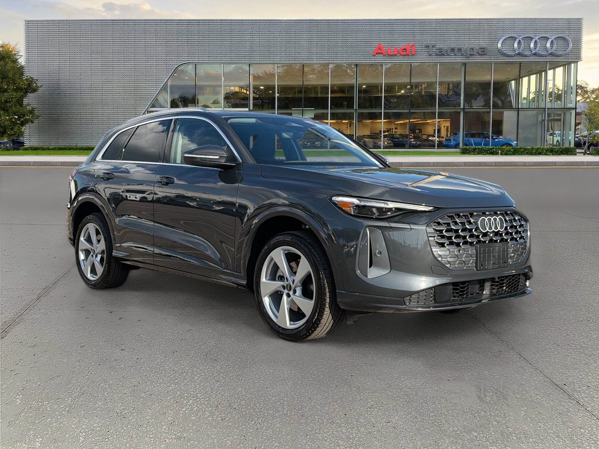 New 2025 Audi Q5 Premium Plus