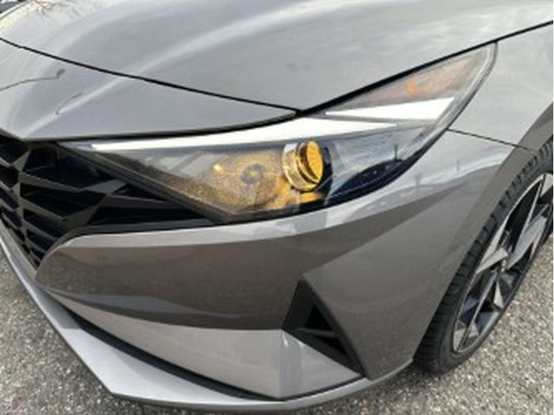 Used 2023 Hyundai Elantra SEL w/ Convenience Package image 18