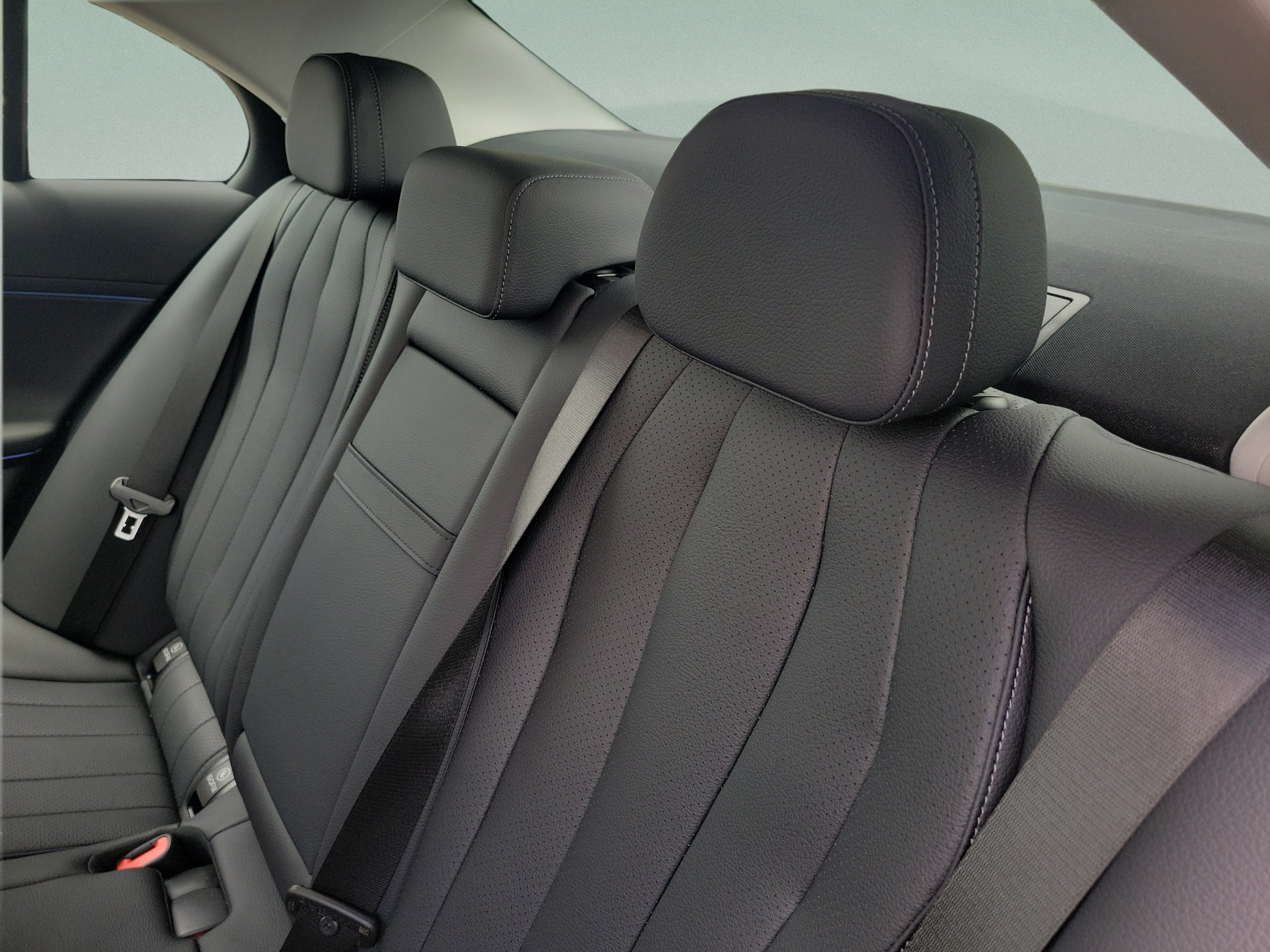 New 2026 Mercedes-Benz E 350 Sedan image 9