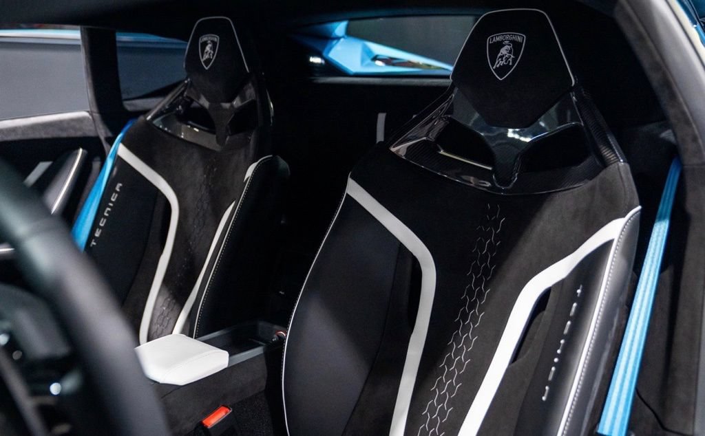 Used 2023 Lamborghini Huracan Tecnica RWD image 11