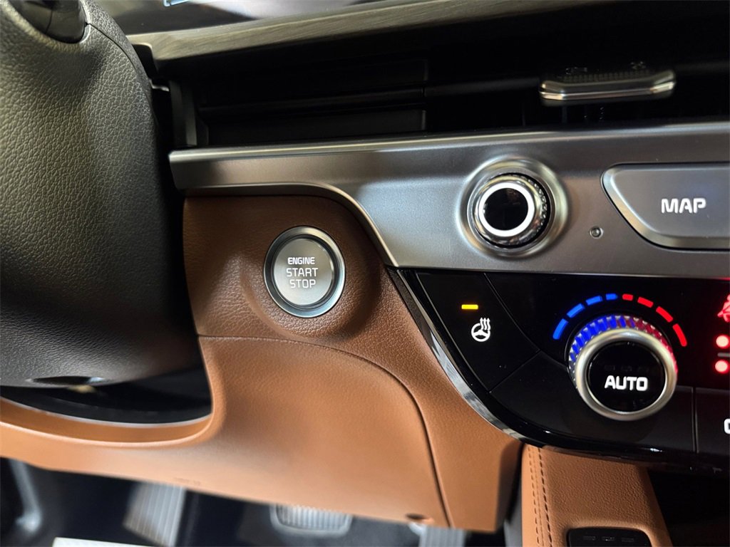 Certified 2025 Kia Telluride AWD image 29